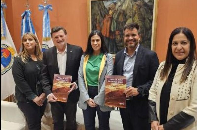 Convenio para implementar en Jujuy el sistema argentino de calidad turiacutestica
