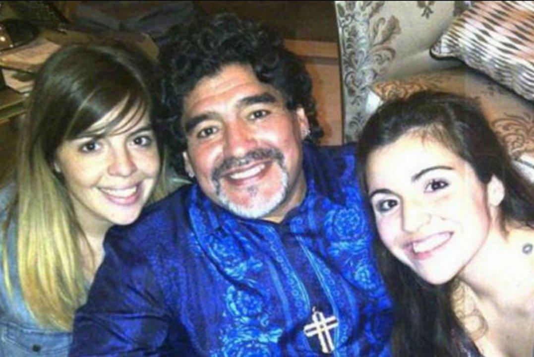 Gianinna y Dalma Maradona recordaron con emocioacuten a su padre en el diacutea de su cumpleantildeos