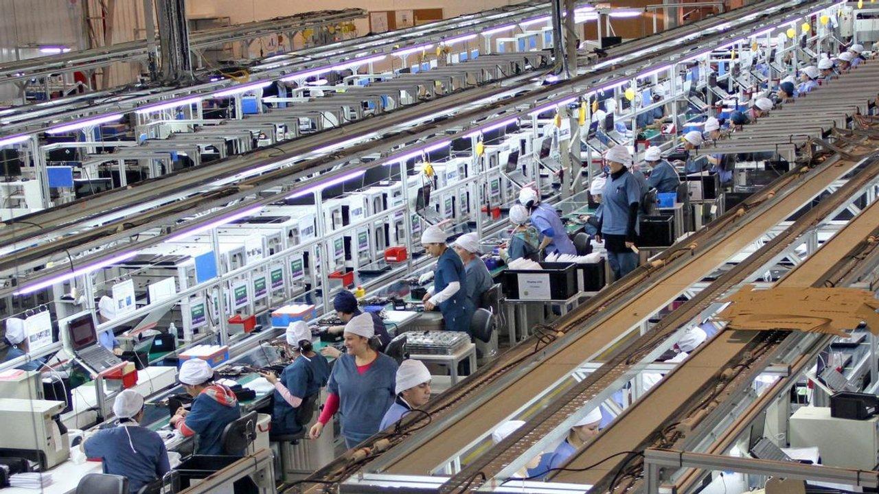 El Gobierno quiere aprobar la reforma laboral en diciembre y pediraacute que empresas apoyen tomando gente