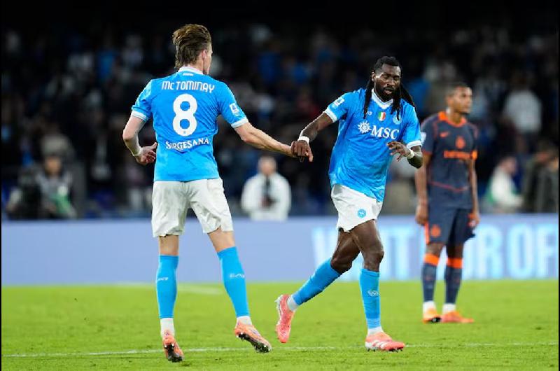 El liacuteder Napoli recibe al Como de Nico Paz y Perrone en el inicio de la fecha 10 de la Serie A