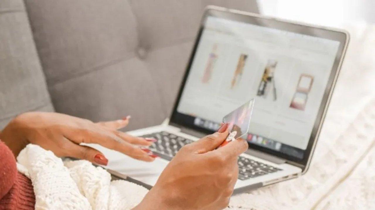 Las buacutesquedas poselectorales del CyberMonday apuntan a queacute regalar en las fiestas y a definir vacaciones