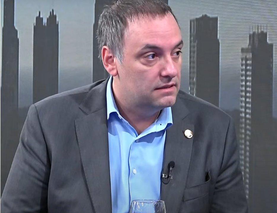 De la Voceriacutea a la Jefatura- El Camino de Manuel Adorni en el Gobierno de Milei