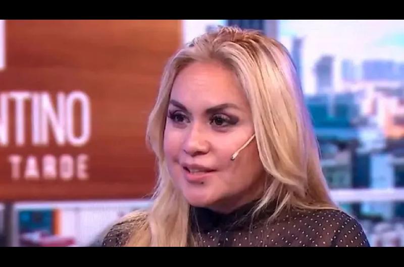 ldquoMe quieren lastimar a miacute y lo hacen con Dieguitordquo- Veroacutenica Ojeda dolida por el homenaje maradoniano