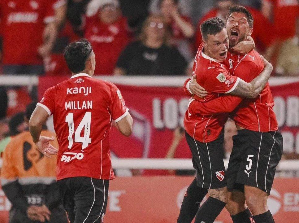 Goleada para sontildear con el milagro de la clasificacioacuten a playoffs