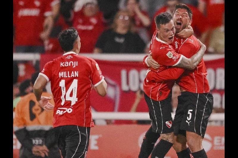 Goleada para sontildear con el milagro de la clasificacioacuten a playoffs