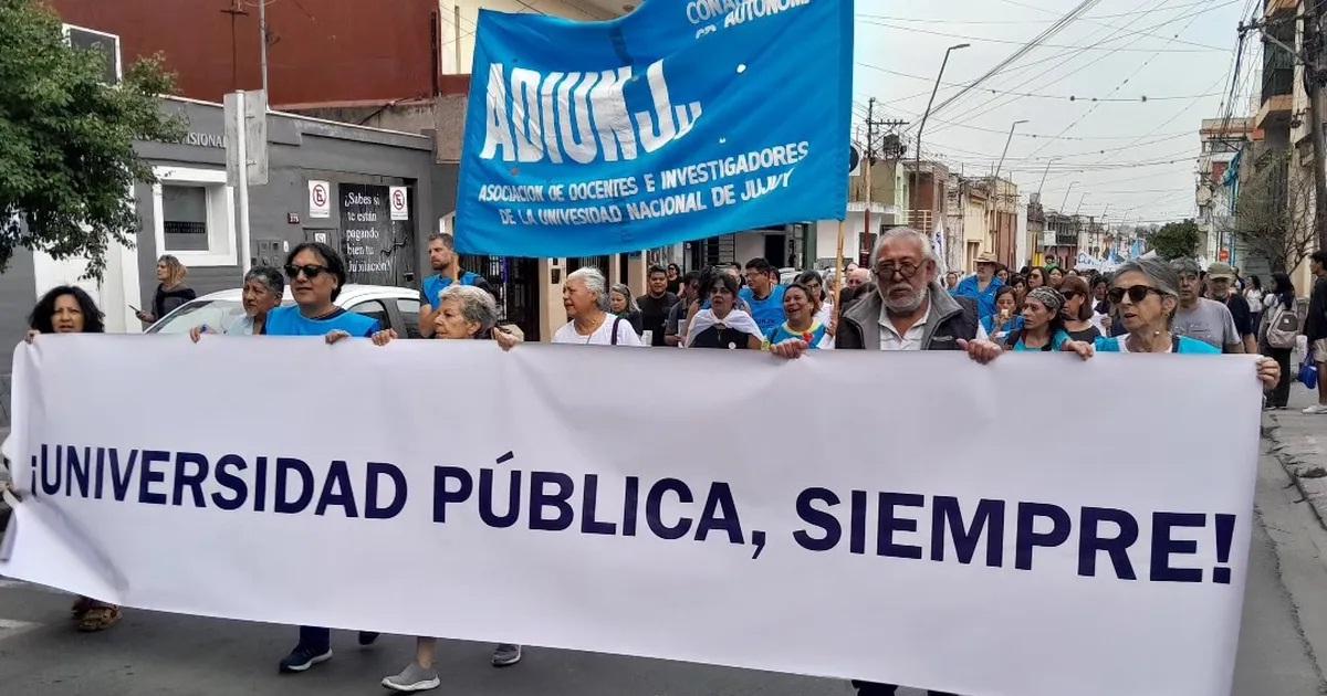 Docentes universitarios y un nuevo paro nacional ahora de 3 diacuteas