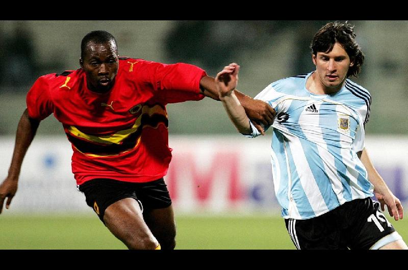 Angola le pagoacute a la AFA para jugar contra Argentina en noviembre