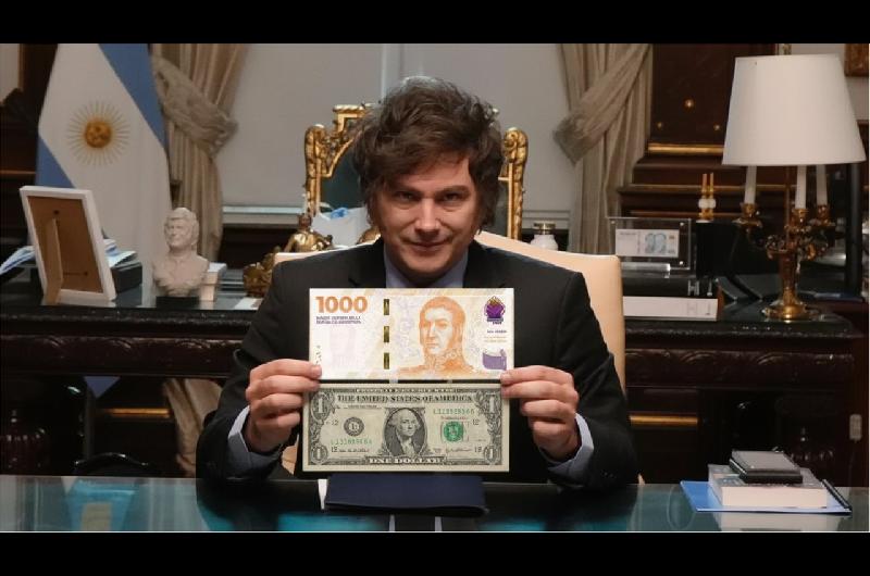 Financial Times asegura que Trump impulsa la dolarizacioacuten global y ve a Argentina como candidato principal