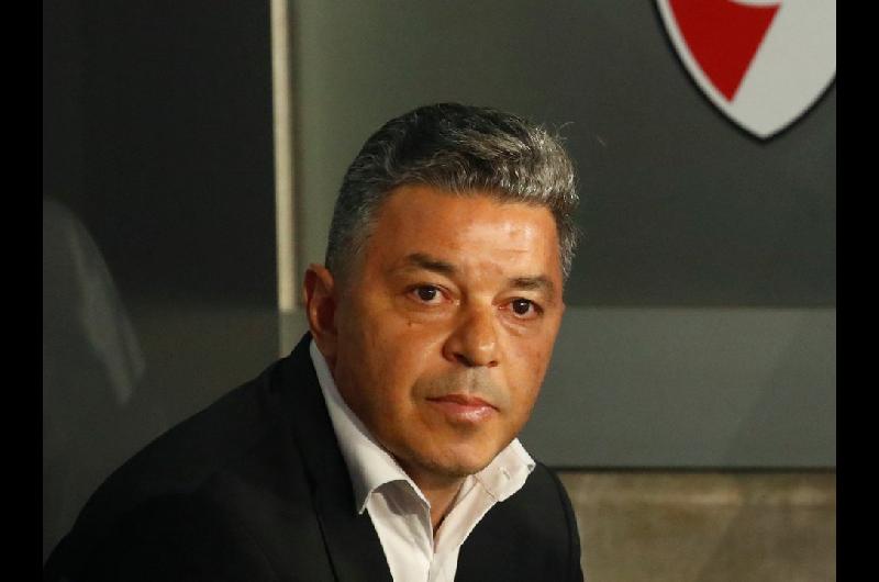 Marcelo Gallardo suspendioacute la conferencia de prensa y otra vez se fue sin hablar