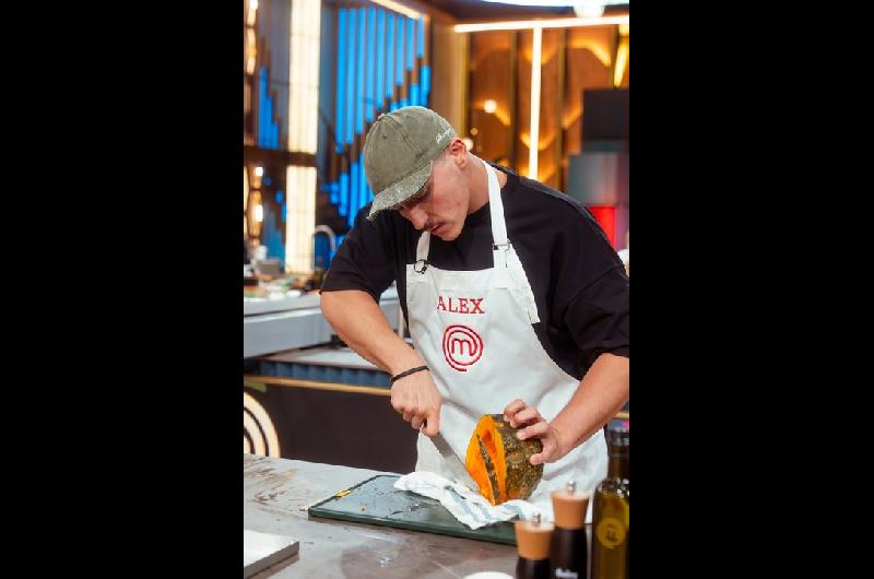 Sorpresas en MasterChef Celebrity- una participante se ausentoacute y su reemplazo emocionoacute a todos