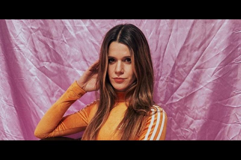 Violeta Urtizberea reveloacute que le hizo gancho a su mamaacute con Jorge Marrale