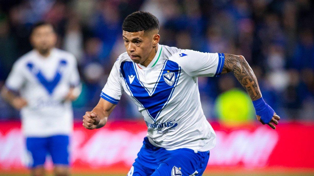 FIFA ratificoacute las sanciones a Machuca Garceacutes y Holgado por falsificacioacuten de documentos