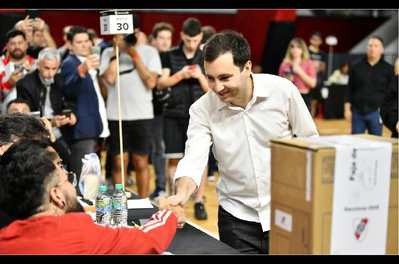 Asumioacute Stefano Di Carlo el nuevo presidente de River