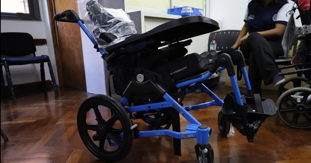  Discapacidad- Salud entregoacute equipamiento valuado en maacutes de 160 millones de pesos