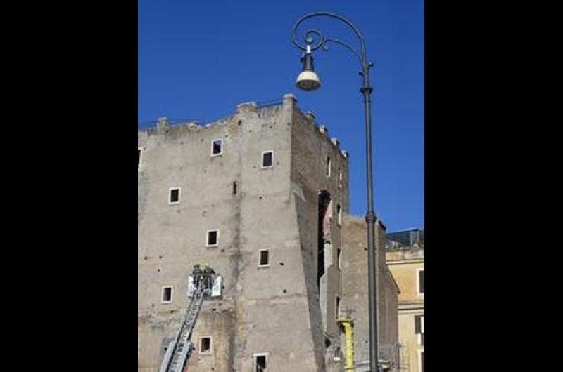 El derrumbe en Italia ya se cobroacute la primera viacutectima fatal