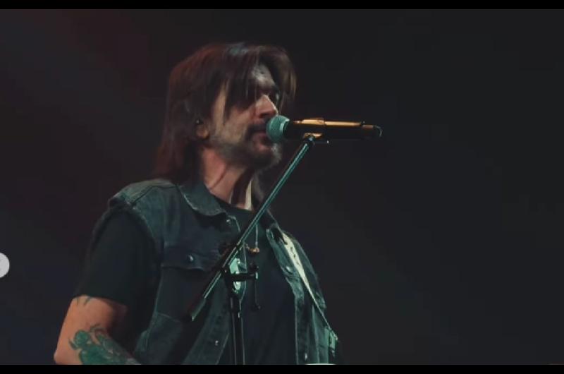 ldquoTierra de Messi y Fito Paacuteezrdquo- Juanes mostroacute sus diacuteas en Rosario 