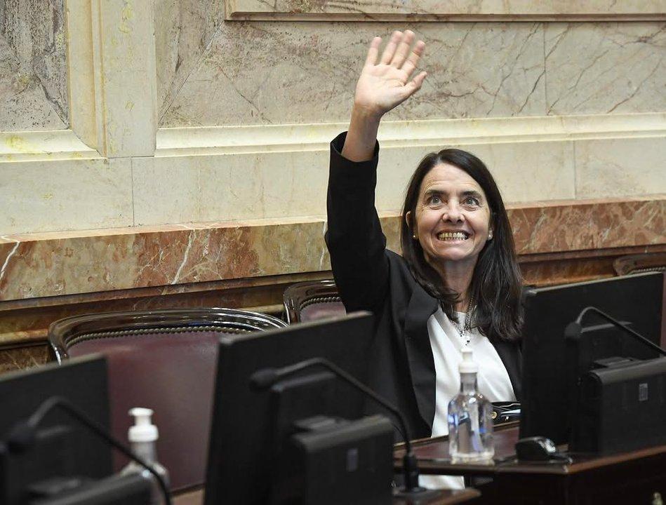 La senadora del PRO Carmen Aacutelvarez Rivero se suma al bloque de La Libertad Avanza