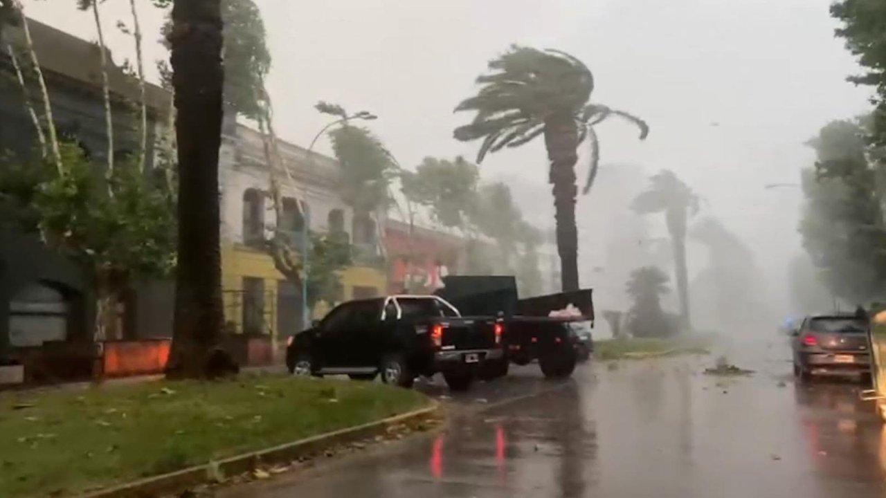 Estiman en 5 millones de hectaacutereas afectadas por las lluvias en la provincia de Buenos Aires