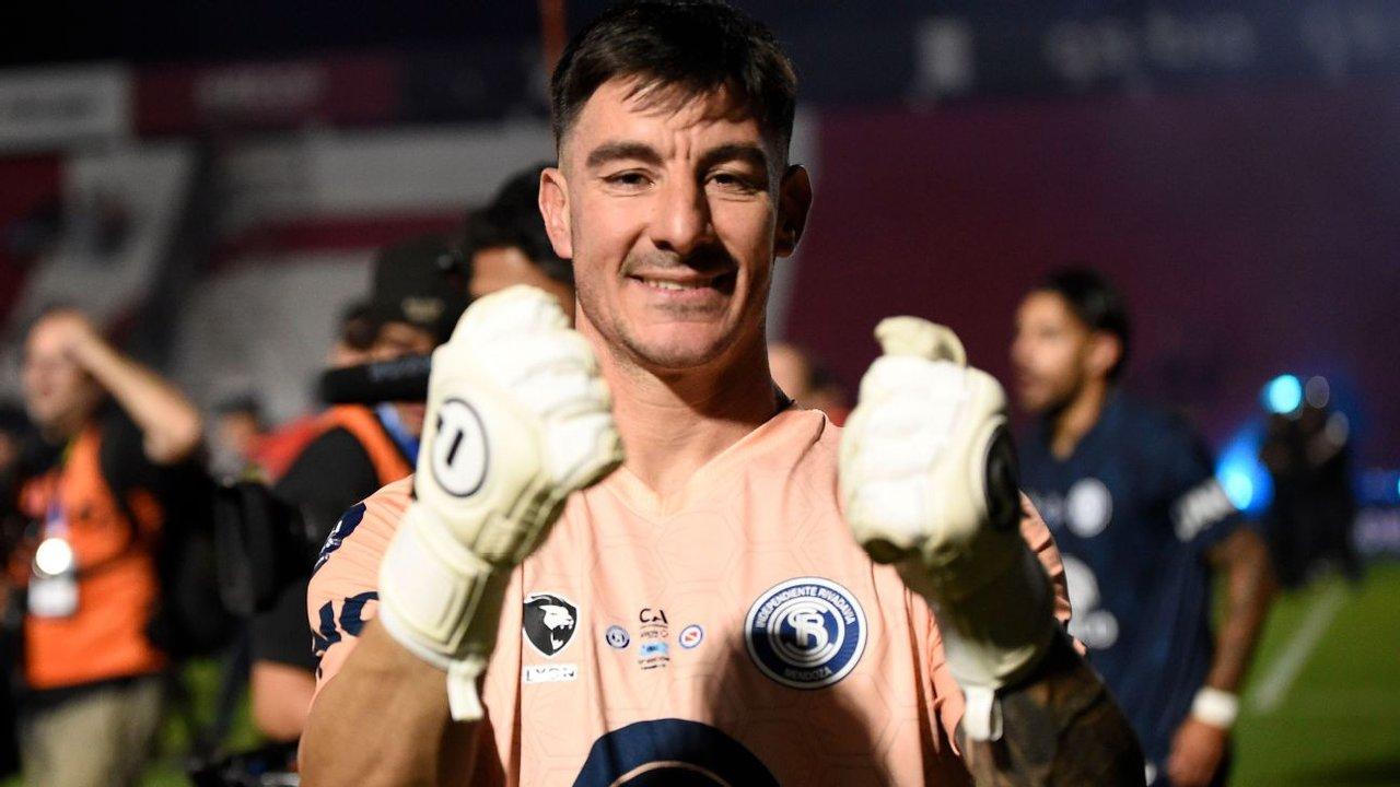 Gonzalo Marinelli el heacuteroe de Independiente Rivadavia de Mendoza que conquistoacute su segunda Copa Argentina