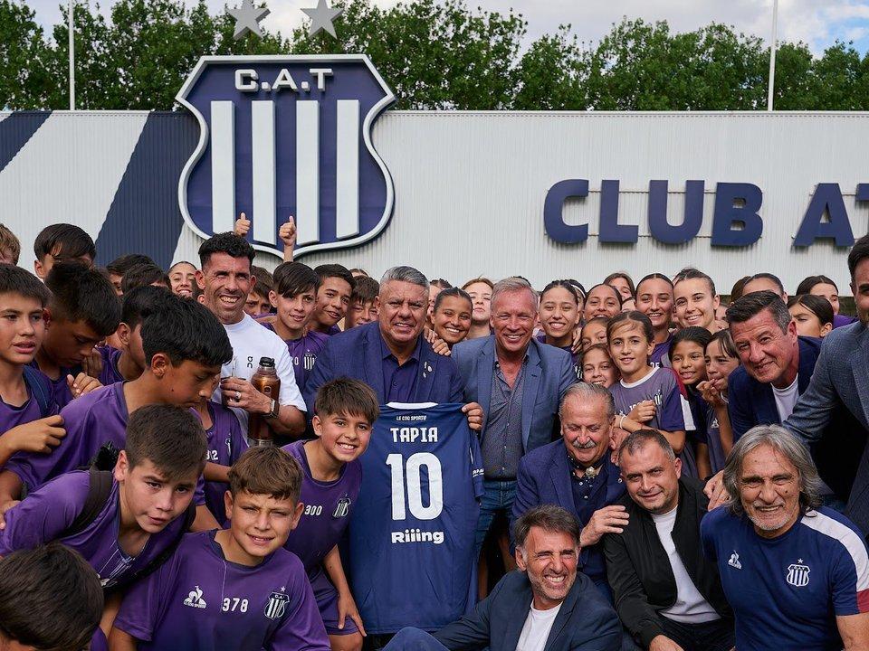 Diferencias saldadas con Fassi- ldquoChiquirdquo Tapia visitoacute las instalaciones de Talleres de Coacuterdoba