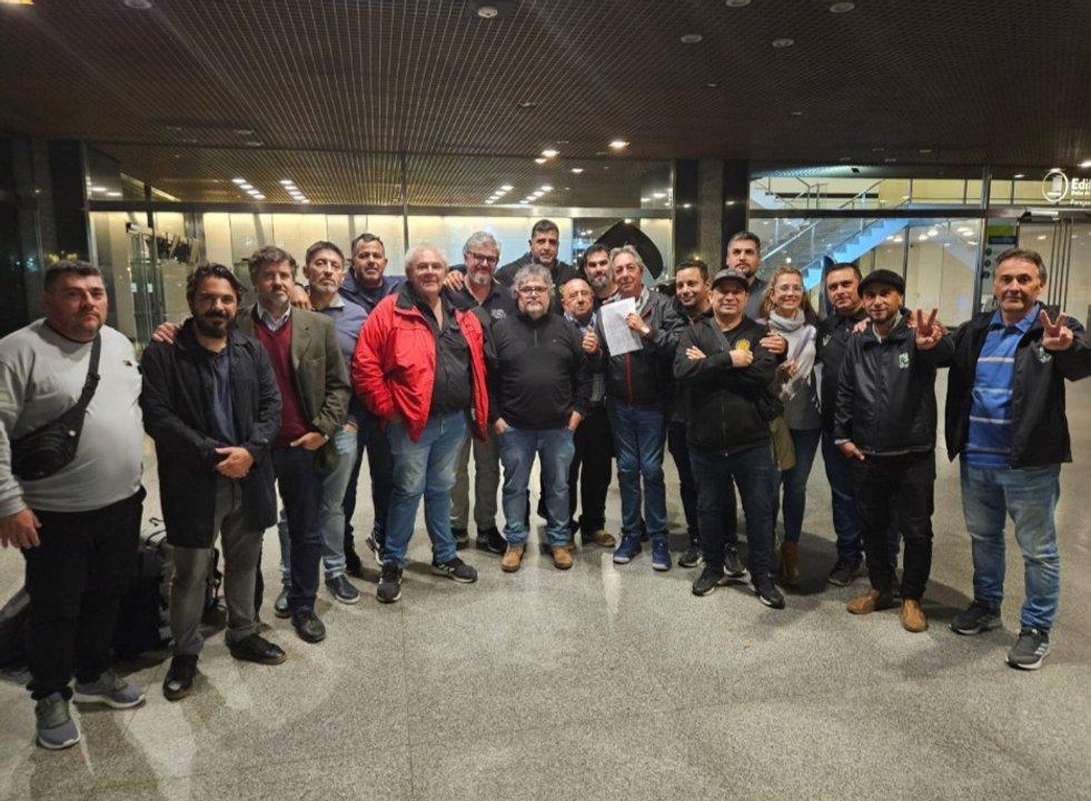 Aceiteros firman una paritaria con un miacutenimo de maacutes de  2000000