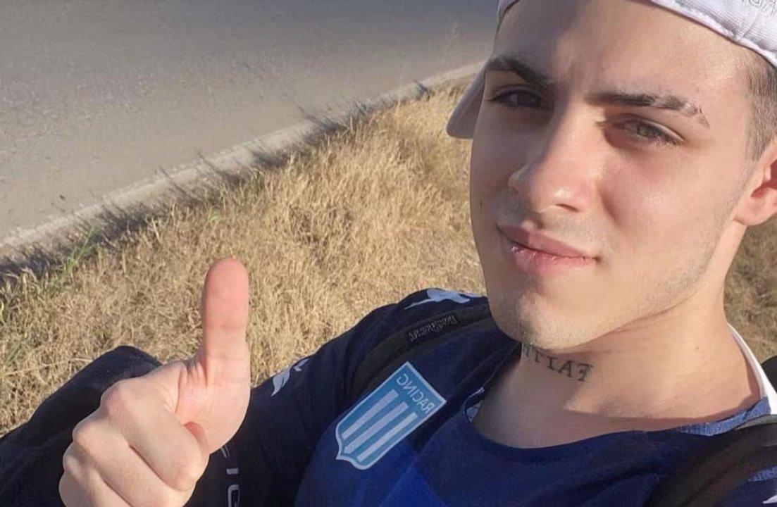 El hincha de Racing que viajoacute ldquoa dedordquo estaacute nominado a los premios The Best