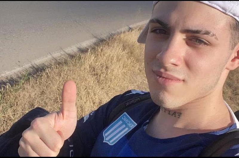 El hincha de Racing que viajoacute ldquoa dedordquo estaacute nominado a los premios The Best