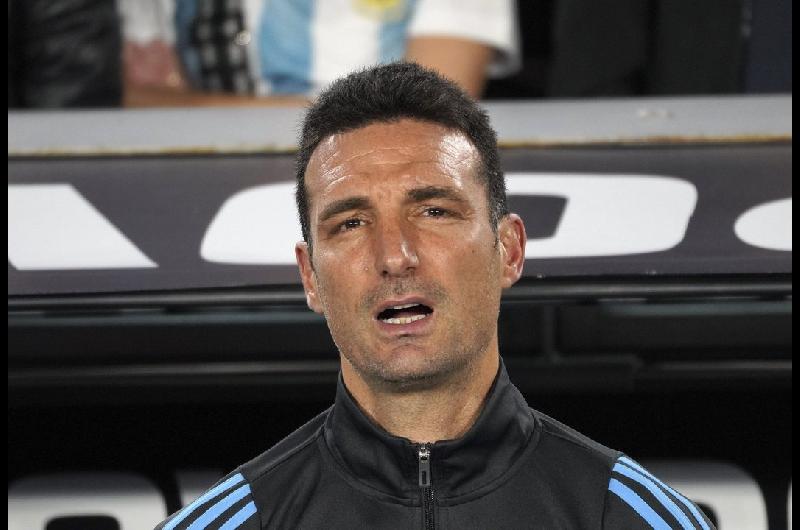  No es Maravilla Martiacutenez- Lionel Scaloni sorprende con un delantero que juega en un Racing