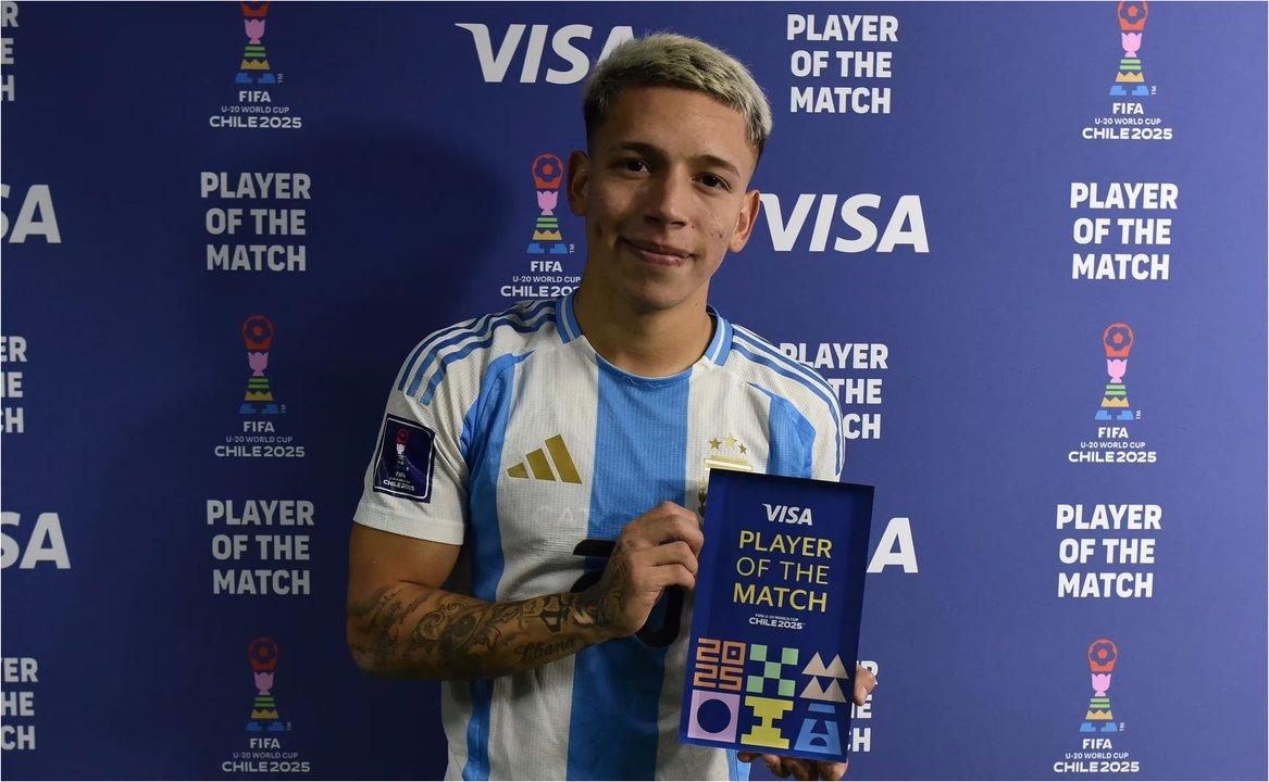 Quieacuten es Gianluca Prestianni la ldquoPulgardquo de la Sub 20 que pelea por ser el Thiago Almada del Mundial 2026