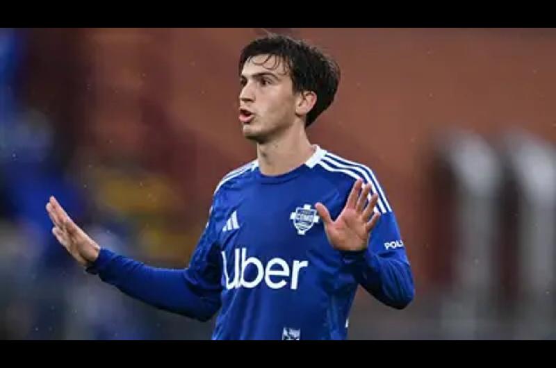 Quieacuten es Maacuteximo Perrone la sorpresa de Scaloni en la mitad de la cancha que la rompe en el fuacutetbol italiano