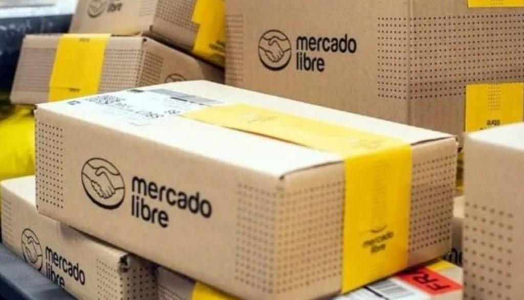 Tras el escaacutendalo con Shein en Pariacutes por las muntildeecas Mercado Libre va por las plataformas chinas en el paiacutes 