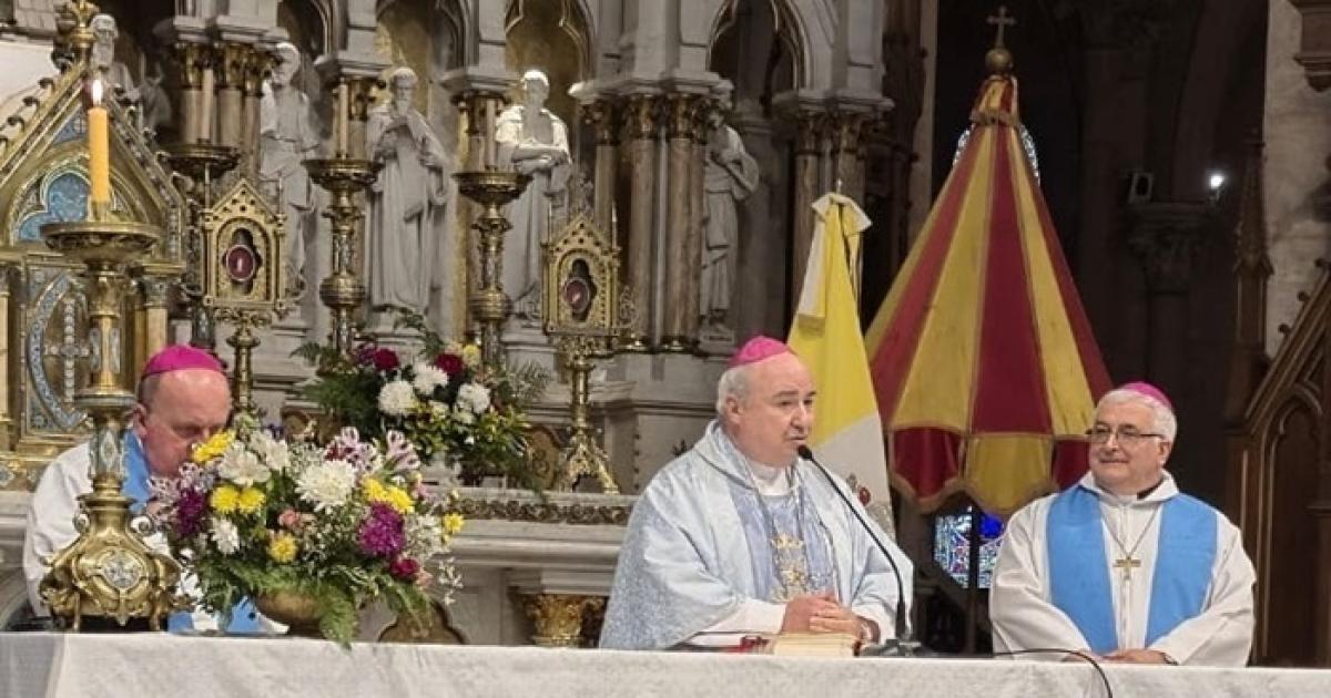 Obispo Fernaacutendez presidioacute misa de la Conferencia Episcopal Argentina
