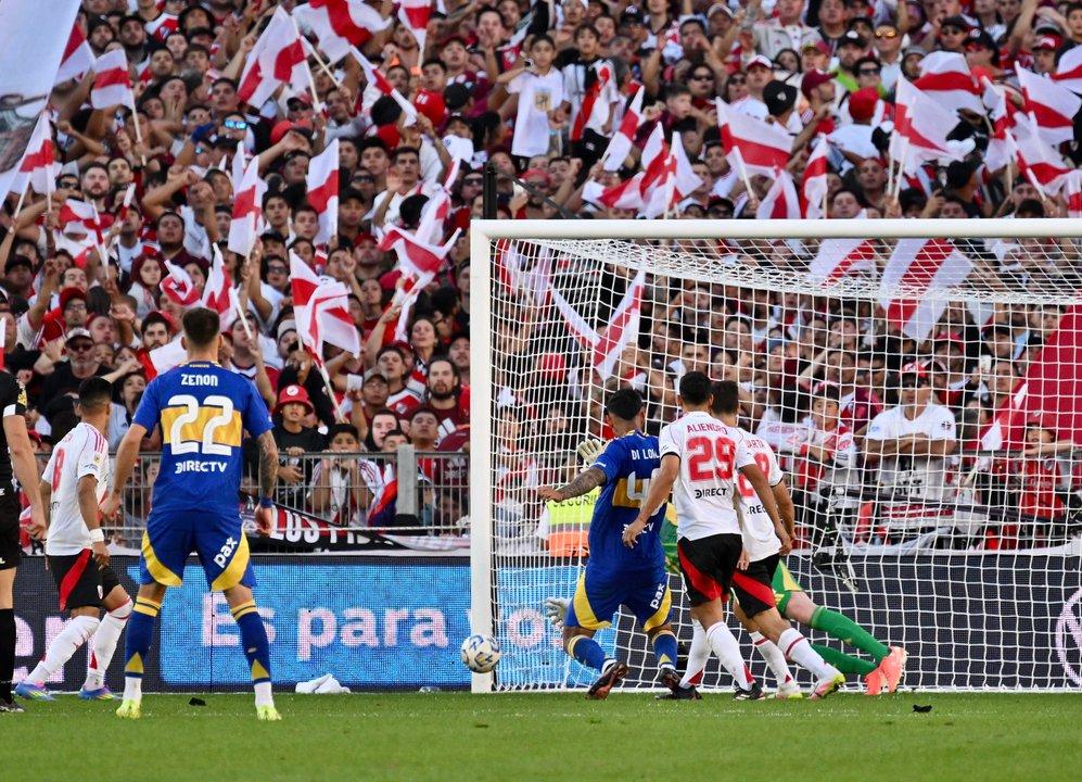 Coacutemo ver en vivo Boca vs River- horario y formaciones