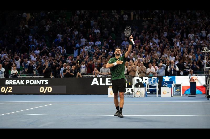 Novak Djokovic se bajoacute del ATP Finals tras consagrarse en Atenas