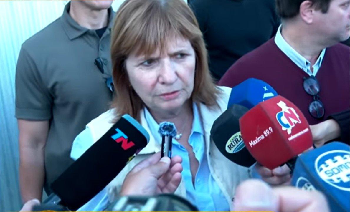 Bullrich recorrioacute zonas inundadas en la Provincia y anuncioacute asistencia maquinaria y creacuteditos