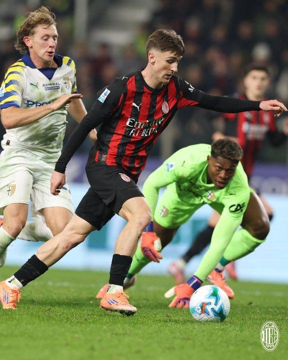 Parma sorprendioacute y le sacoacute un empate al Milan en la Serie A