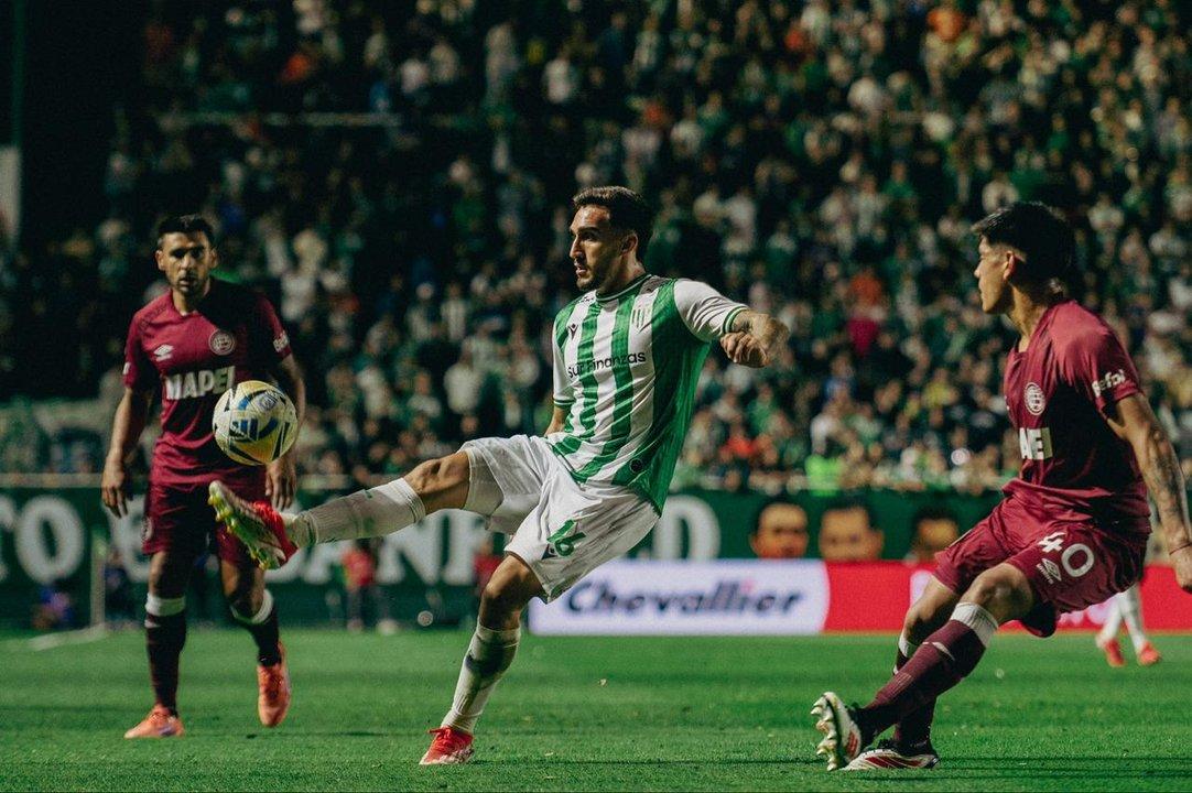 Coacutemo ver en vivo Banfield vs Aldosivi- horario y formaciones