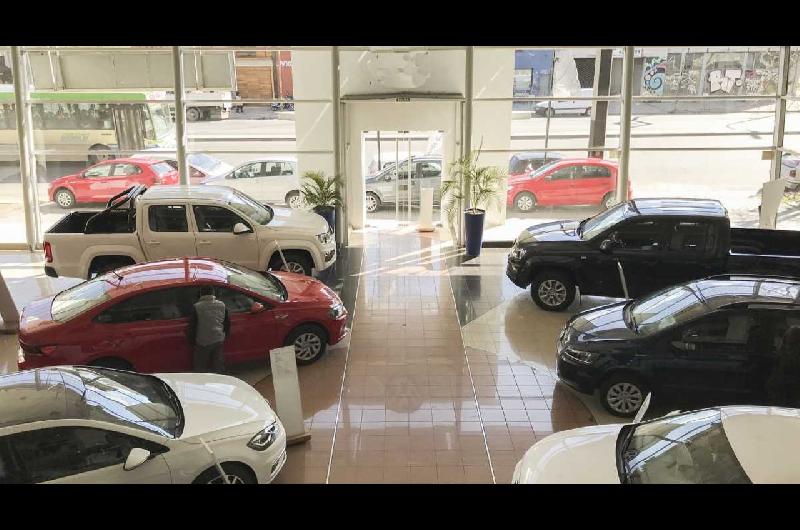 En el antildeo las ventas de autos usados suben casi 12-en-porciento- y hay optimismo en el sector