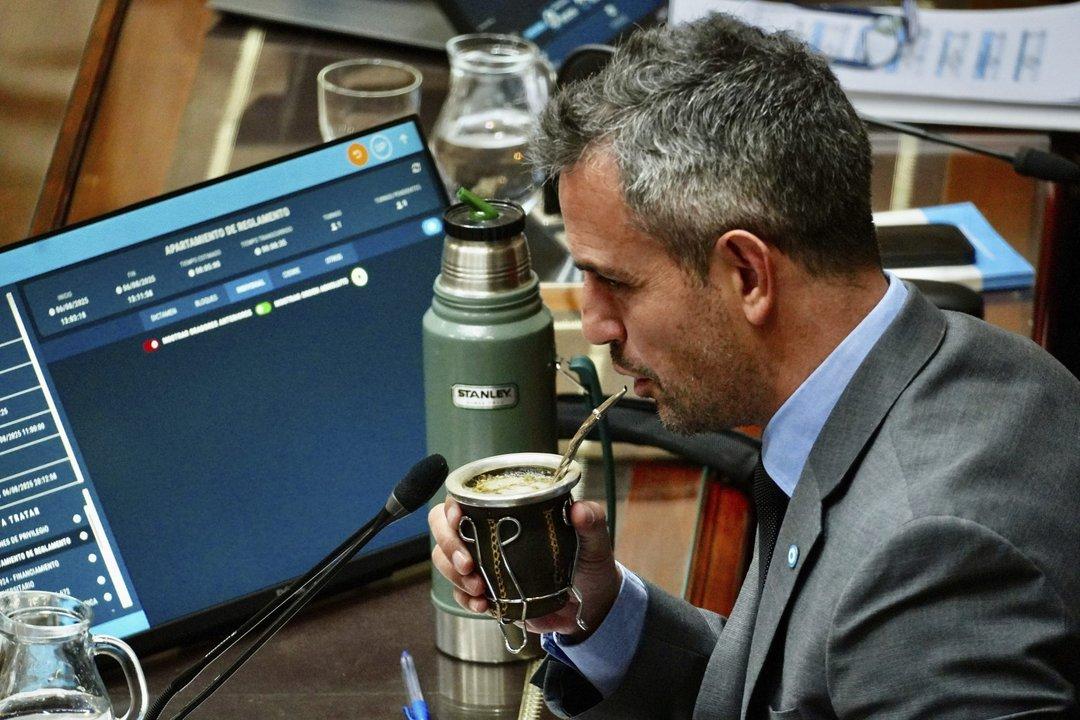 LLA busca llegar a 100 diputados- la estrategia para controlar la Caacutemara y aprobar el Presupuesto 2026