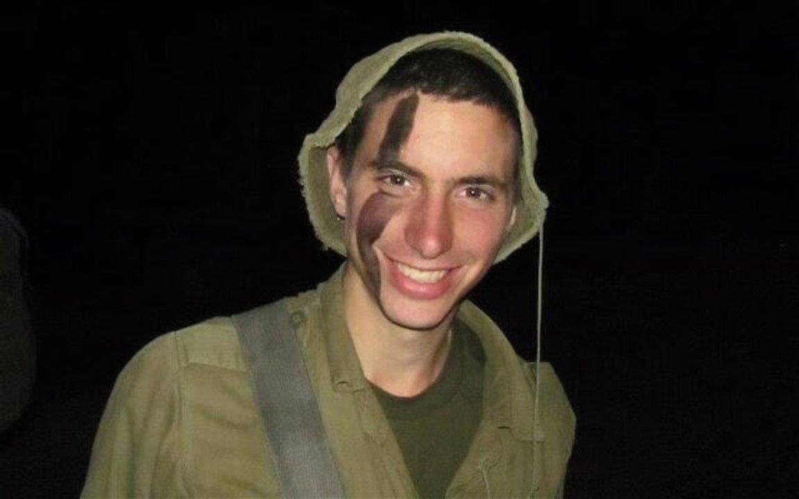 Hamaacutes entrega a Israel el cadaacutever de Hadar Goldin un soldado muerto en Gaza en 2014