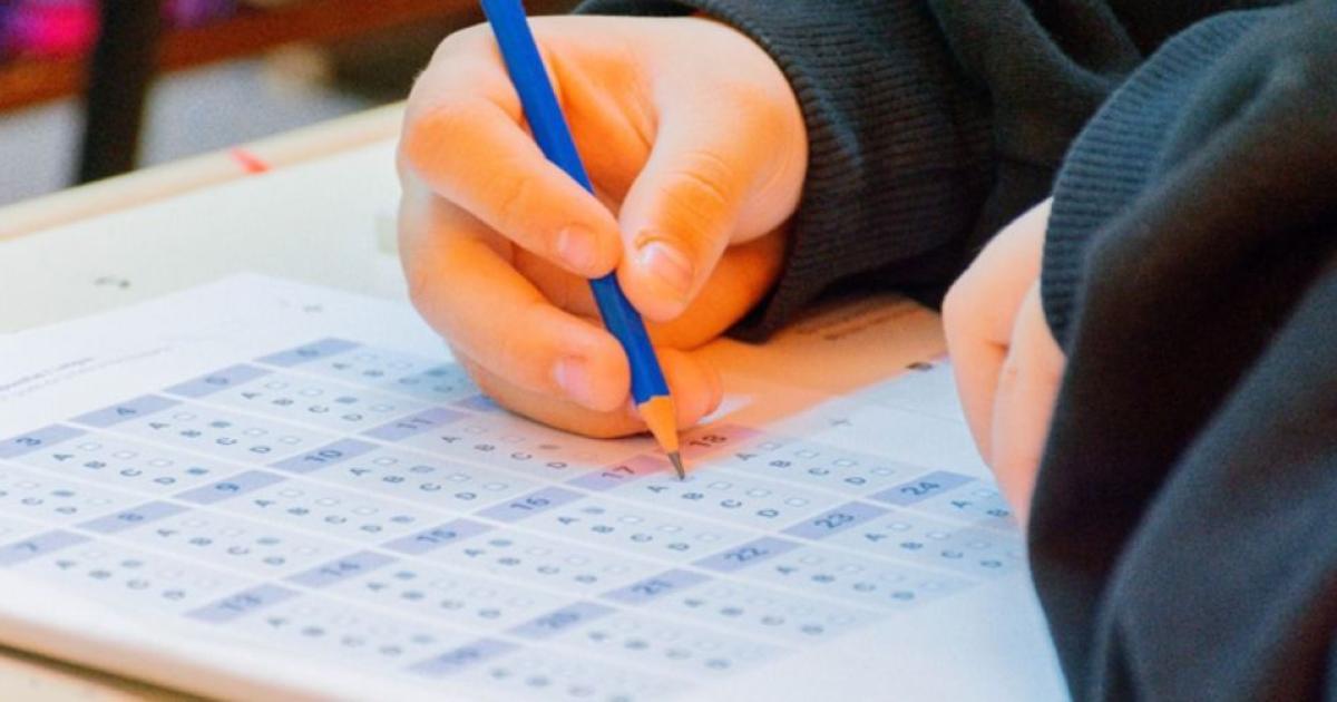 Estudiantes de sexto grado participan de la evaluacioacuten nacional Aprender 2025