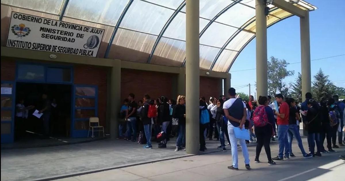 Acoso sexual abuso de autoridad y hostigamiento