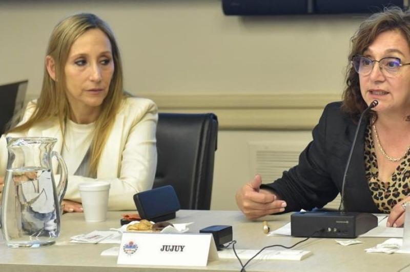 Garantizan 190 diacuteas de clases Serrano y el CFE