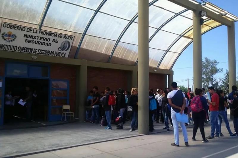 Acoso sexual abuso de autoridad y hostigamiento