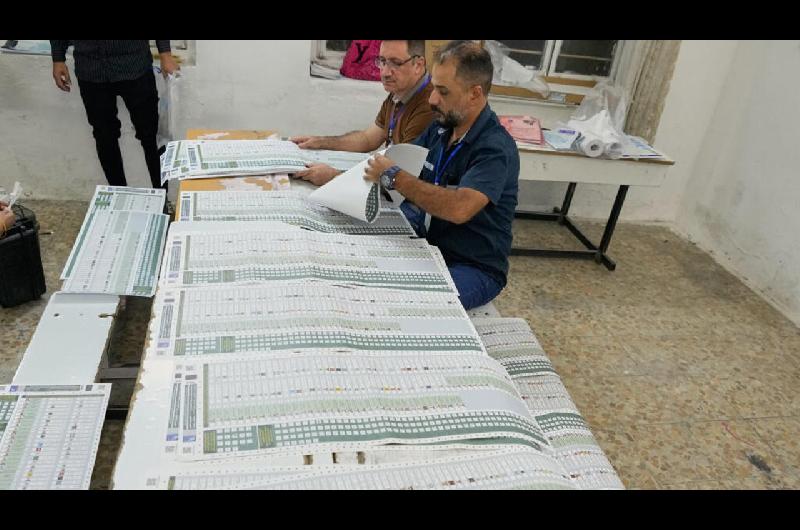 Irak- comenzaron las elecciones parlamentarias
