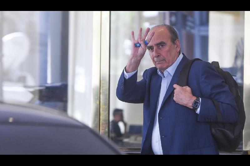 El Gobierno le acepta la renuncia a otro funcionario de Francos y va por maacutes- los nombres en la mira