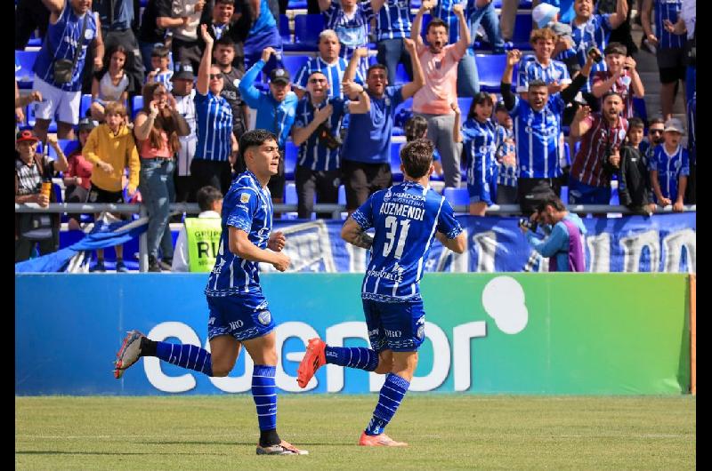 La pelea por no descender- a queacute hora juegan San Martiacuten de San Juan Aldosivi y Godoy Cruz