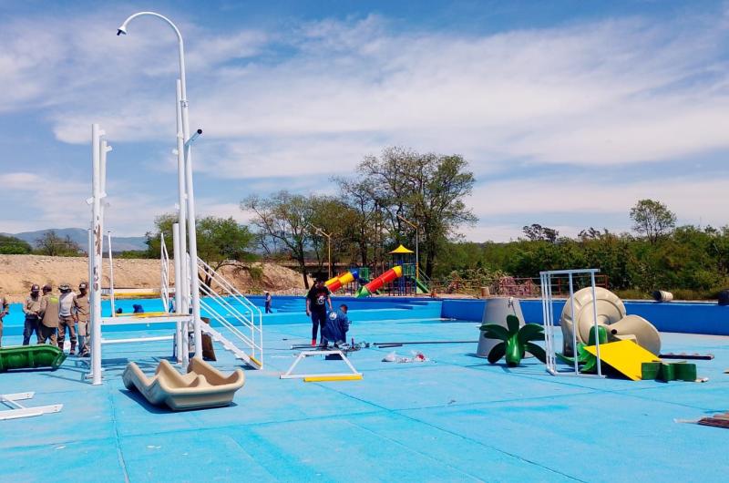 Avanzan los preparativos para inaugurar la nueva pileta del camping y balneario Jaque