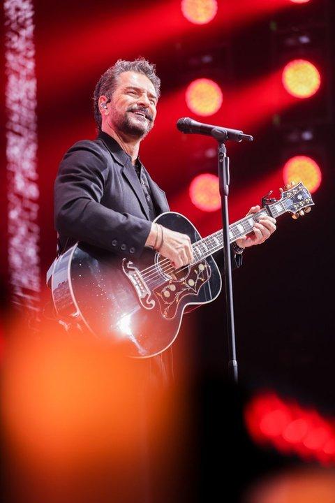 Ricardo Arjona del romanticismo urbano al sonido minimalista de su nueva etapa