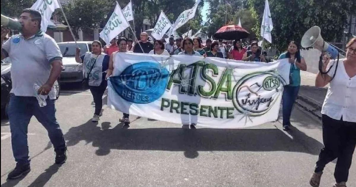 Los estatales acrecientan disconformidad con la poliacutetica salarial del Gobierno